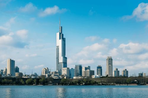 多省市恢復(fù)跨省旅游，國內(nèi)旅游市場回暖提速——住宿餐飲業(yè)有望迎新一輪增長